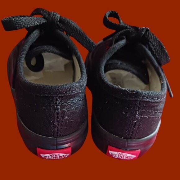 Vans Toddler Authentic Black Canvas Sneakers Size 4.0 Toddler - Picture 2 of 8